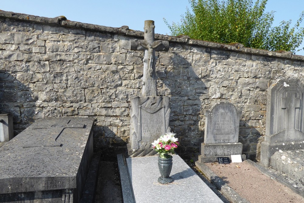 Belgian War Grave Petigny #1