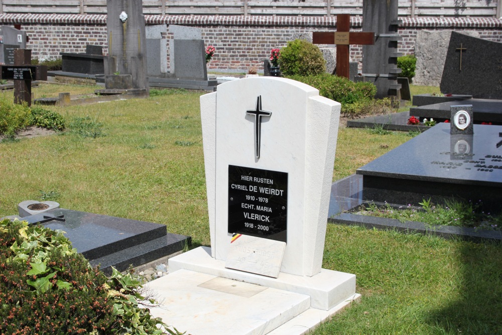 Belgian Graves Veterans Bachte-Maria-Leerne