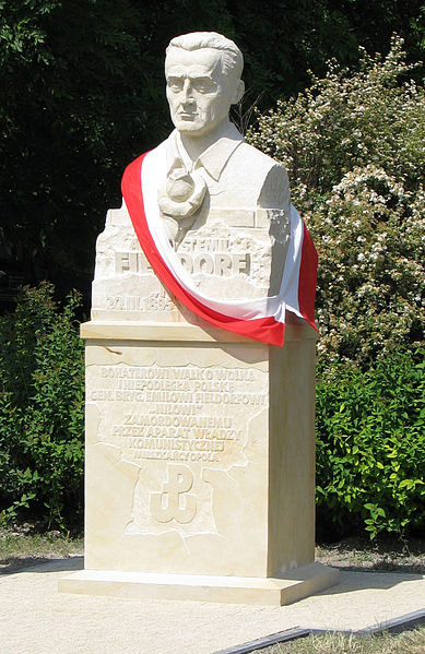 Monument Generaal August Fieldorf