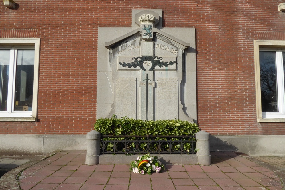 War Memorial Ooigem #2