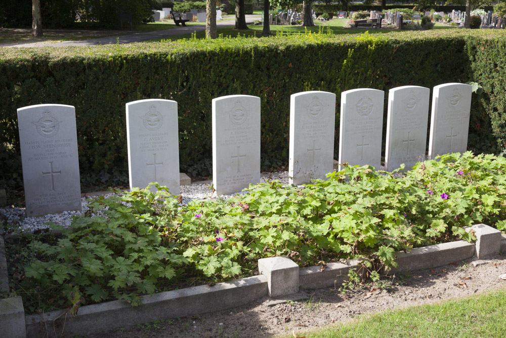Commonwealth War Graves General Cemetery Wilp