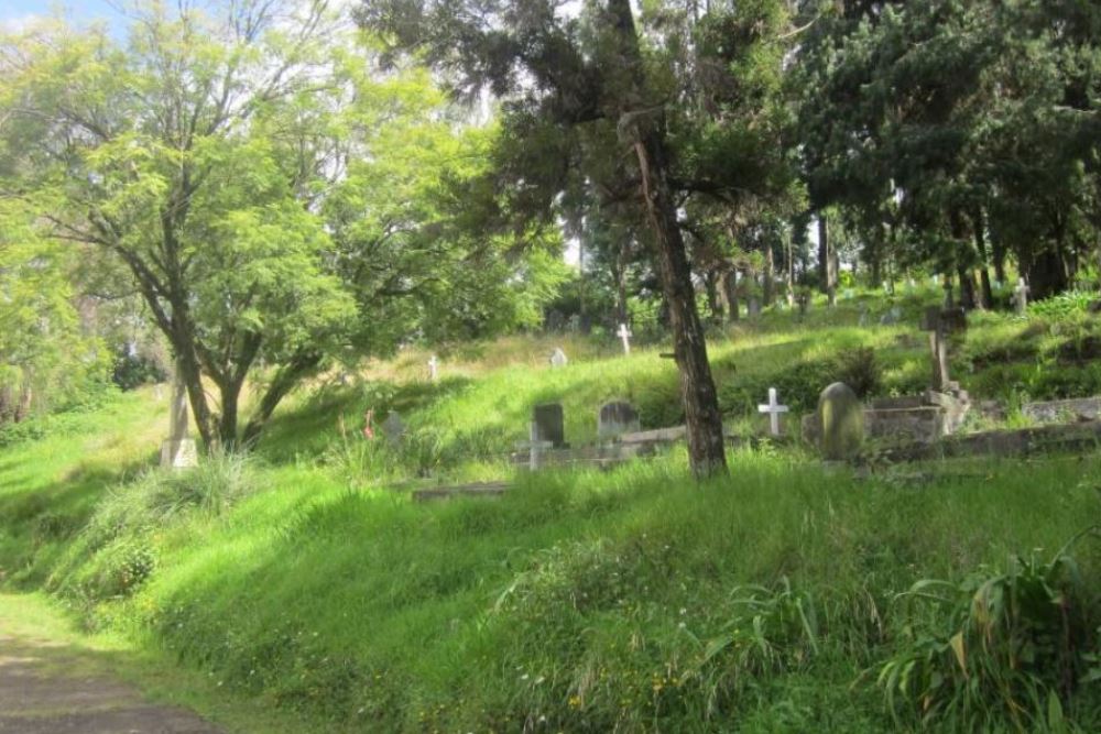 Oorlogsgraven van het Gemenebest St. Thomas Cemetery