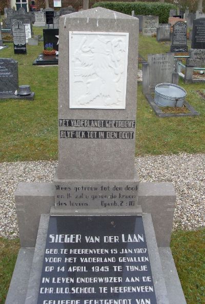 Nederlandse Oorlogsgraven Algemene Begraafplaats Heerenveen