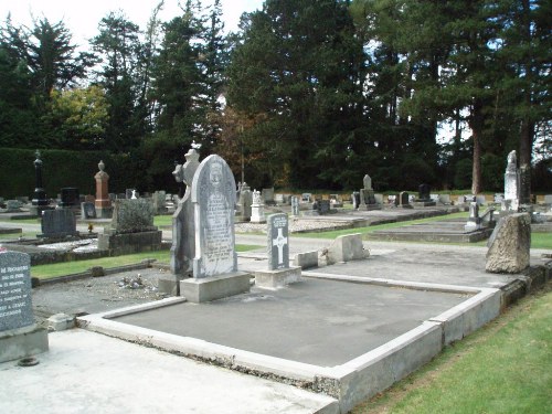 Commonwealth War Graves Methven Cemetery