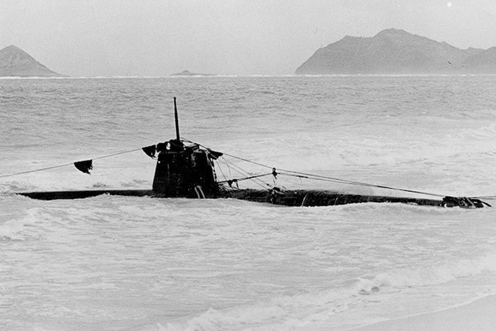 Shipwreck HA-11 Type A Midget Submarine