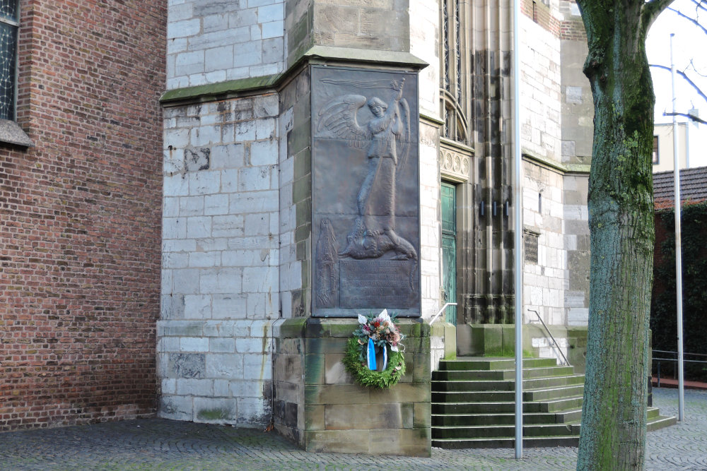 War Memorial Victims Borderland #2