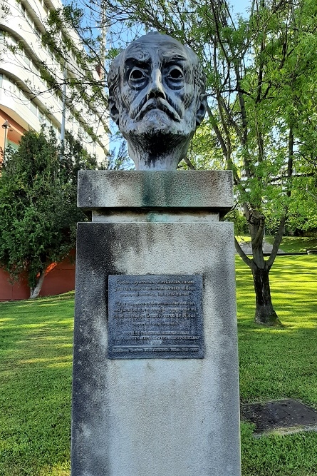 Monument Miguel de Unamuno y Jugo #2