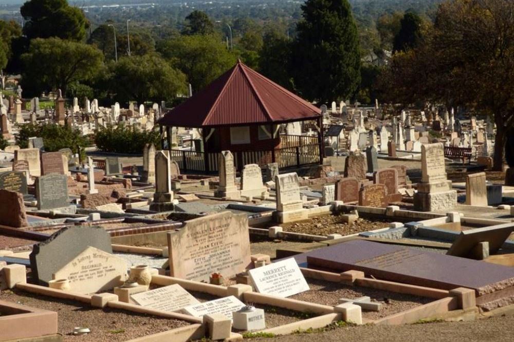 Oorlogsgraven van het Gemenebest Mitcham General Cemetery