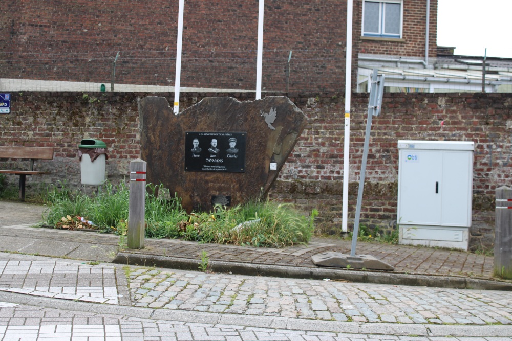 Monument Gebroeders Taymans Tubize #1