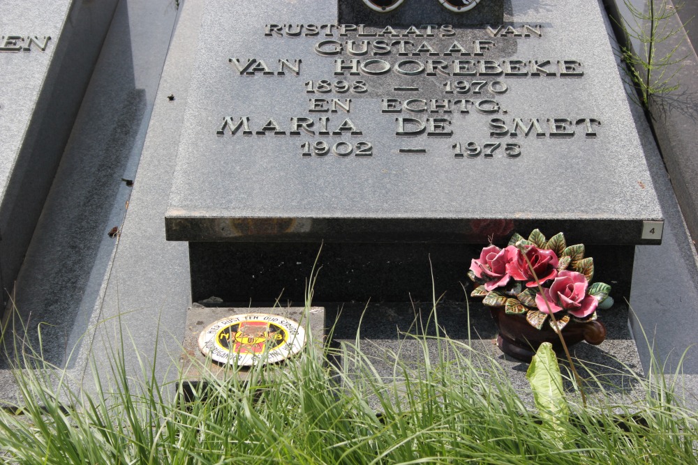 Belgian Graves Veterans Waarschoot
