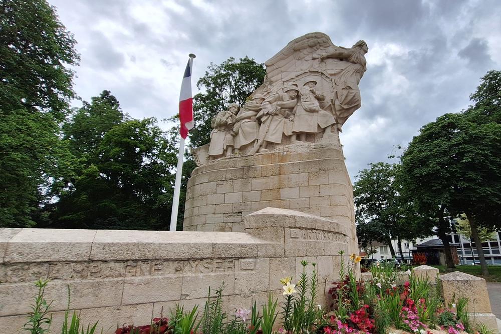 War Memorial Cambrai #2