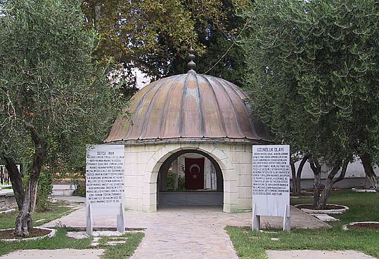 Tombe van Imam Sutcu
