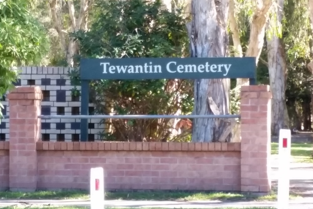 Commonwealth War Graves Tewantin Cemetery