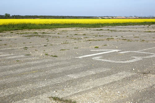 Voormalig Luftwaffe Vliegveld Strasshof #3