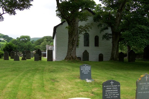 Oorlogsgraf van het Gemenebest Newlands Churchyard