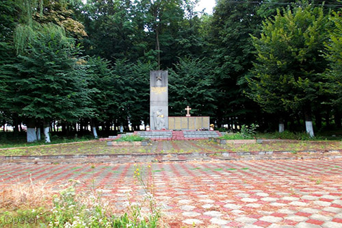 Mass Grave Soviet Soldiers Ridkivtsi