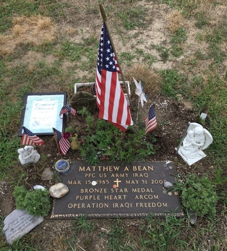 American War Grave Center Cemetery