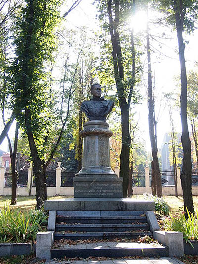 Monument Generaal-majoor V.P. Karun