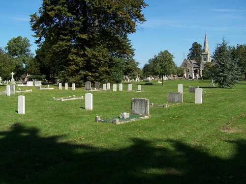 Oorlogsgraven van het Gemenebest Queen's Road Cemetery