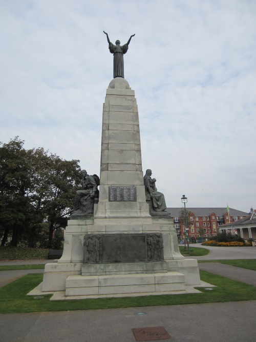 Oorlogsmonument St Annes #2