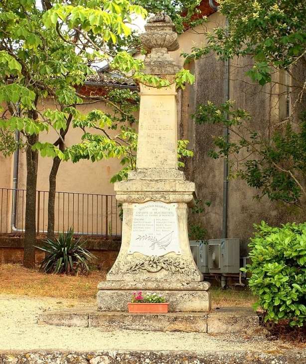 Monument Eerste Wereldoorlog Beaurecueil