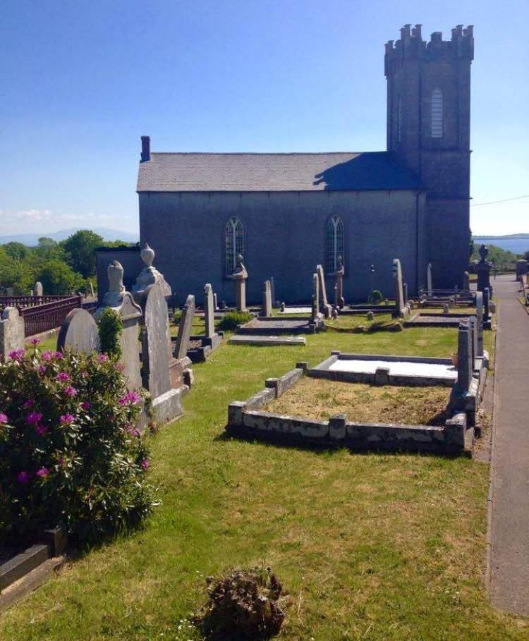 Oorlogsgraf van het Gemenebest Killaghtee Church of Ireland Churchyard