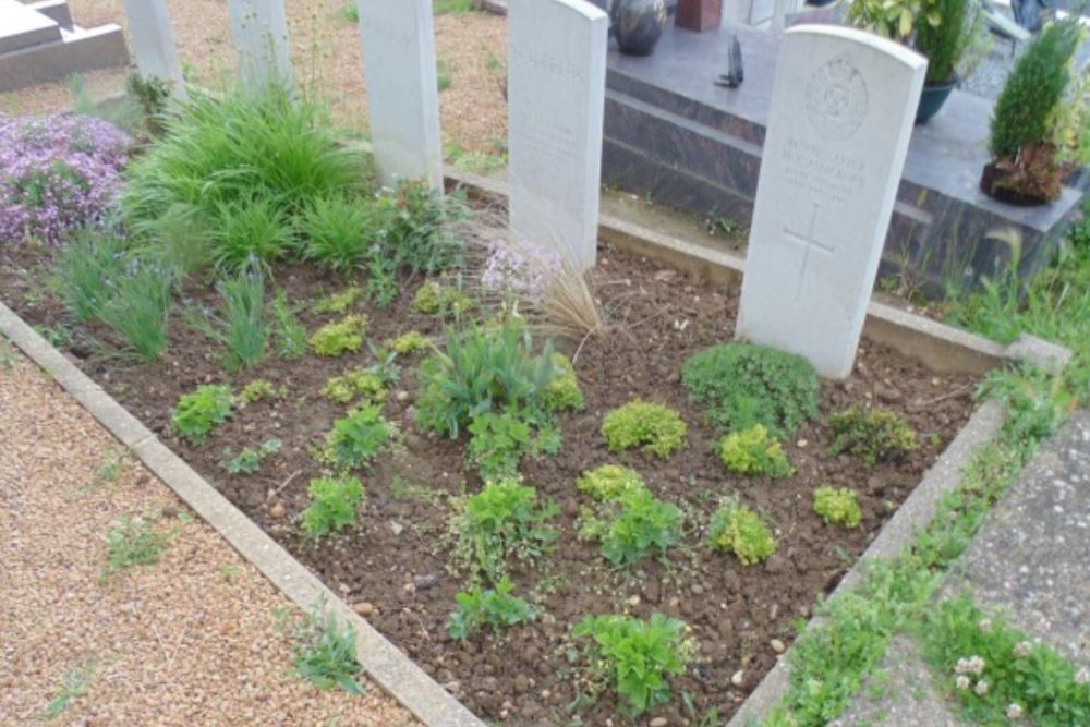 Commonwealth War Graves Saint-Germain-au-Mont-d'Or