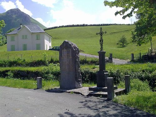 War Memorial Lourdios-Ichre