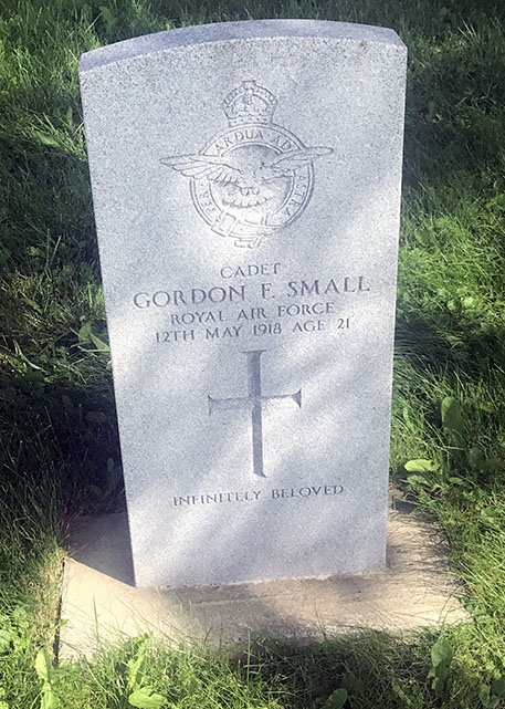 Commonwealth War Grave Riverside Cemetery