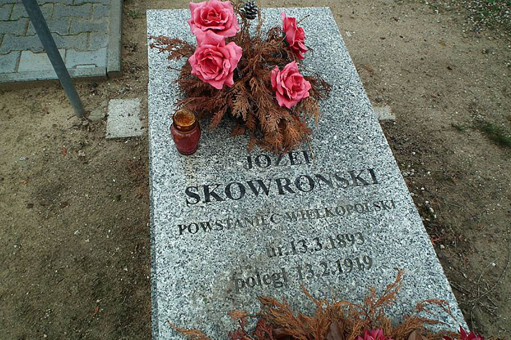 Polish War Graves Bialezyn