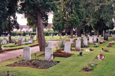 Oorlogsgraven van het Gemenebest Marlow Cemetery