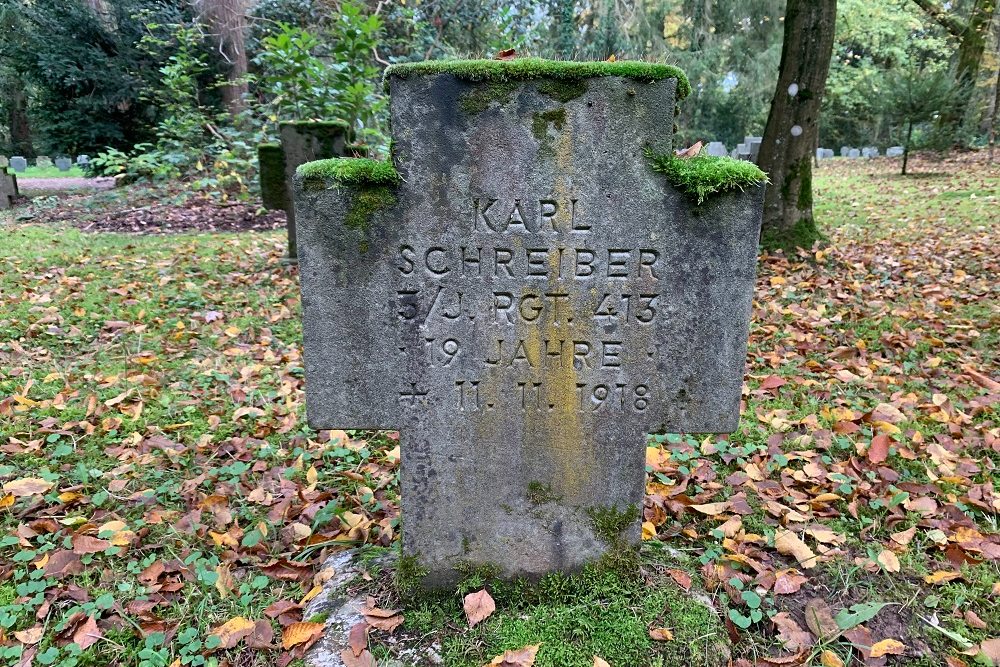 Remarkable Graves Waldfriedhof Aachen #1