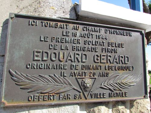 Gedenkteken Edouard Gerard Sallenelles