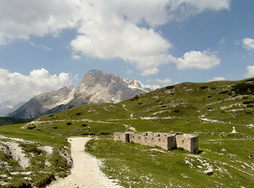 Alpenmuur - Voormalige Italiaanse Kazerne