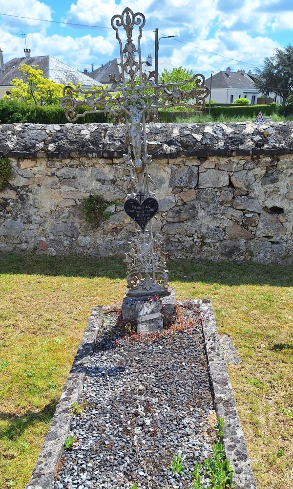 French War Graves Baug en Anjou #5