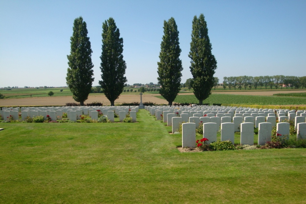 Commonwealth War Cemetery Klein-Vierstraat