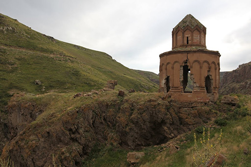 Ruins Khtzkonk Monastery