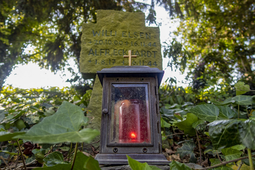 Duitse Oorlogsgraven Begraafplaats Niederzier-Hambach #5