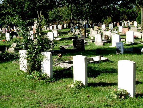 Oorlogsgraven van het Gemenebest West Thurrock Cemetery