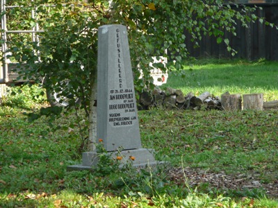 Monument Fusillade 21 December 1944