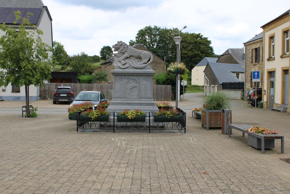 War Memorial Mussy-la-Ville