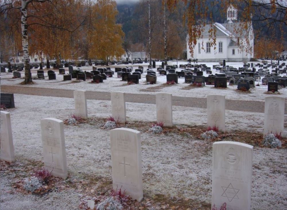 Oorlogsgraven van het Gemenebest Kerkhof Nesbyen