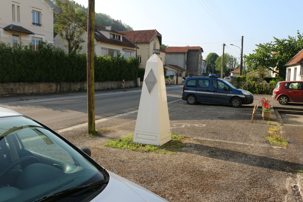 Monument 5e U.S. Divisie Dun-sur-Meuse #5