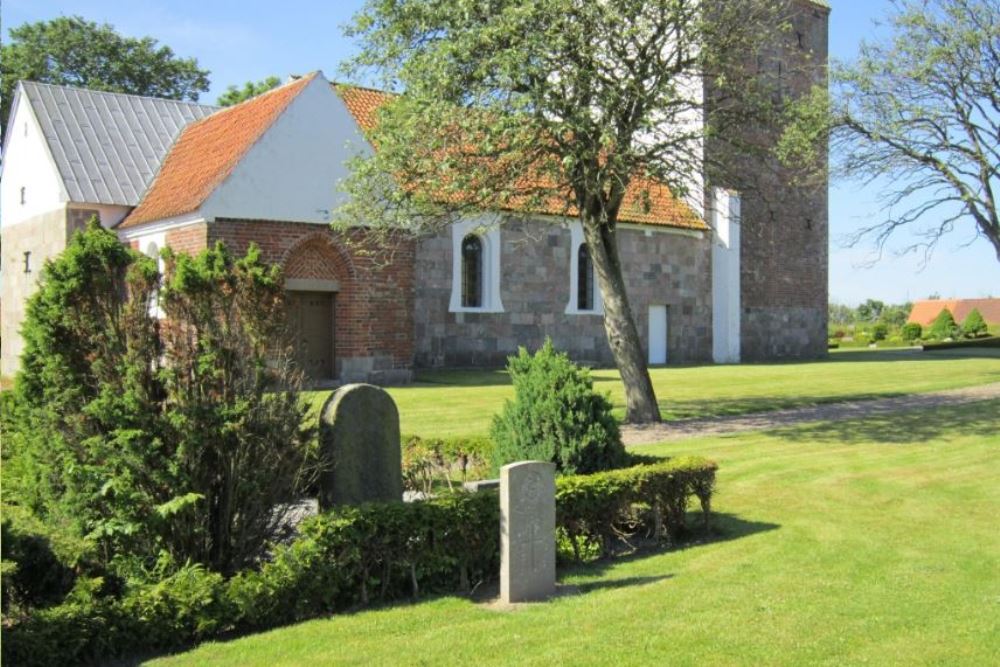 Oorlogsgraf van het Gemenebest Kerkhof Skallerup