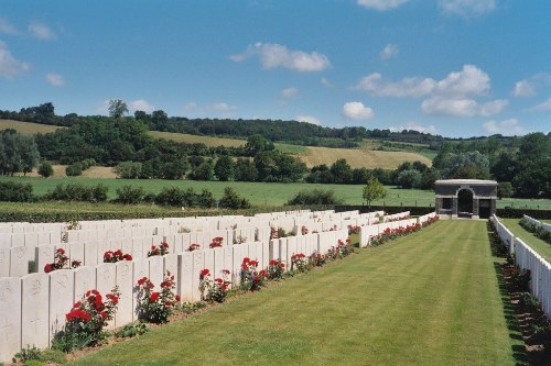 Commonwealth War Cemetery Pernes