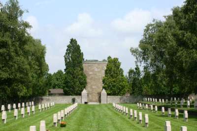Duitse Oorlogsbegraafplaats Bourdon