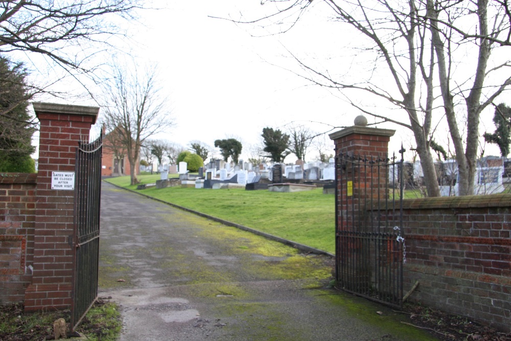 Commonwealth War Graves Brighton and Hove Jewish Cemetery