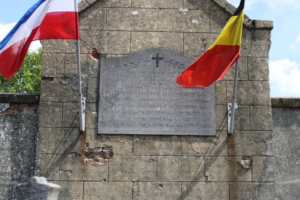 Frans Oorlogsmonument Chtelineau Cimetire du Centre #1