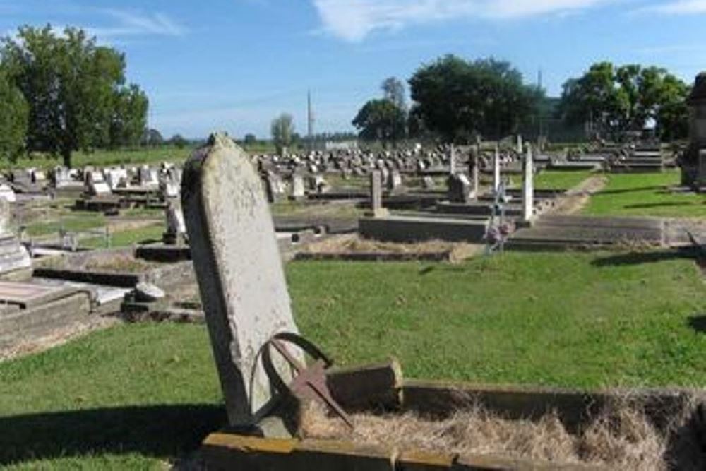 Oorlogsgraven van het Gemenebest Grafton Cemetery