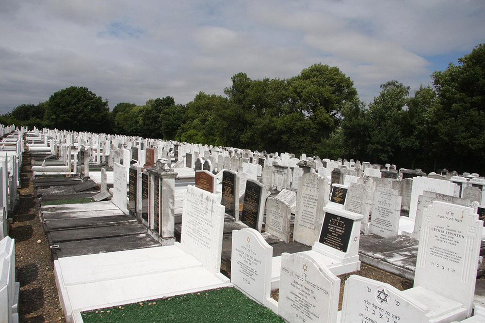 Bushey New Jewish Cemetery